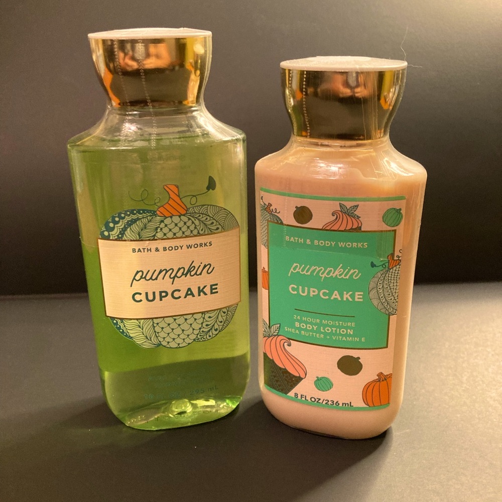Bath & Bodyworks Body Lotion & Shower Gel Bundle- Pumpkin Cupcake